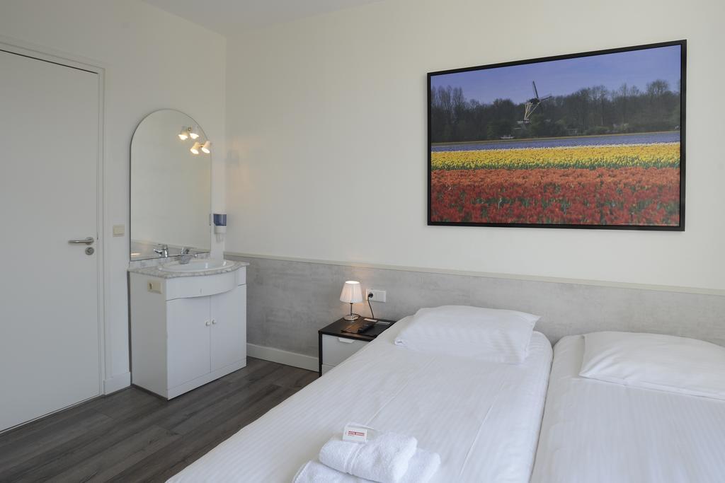 Hotel Benno Эйндховен Экстерьер фото
