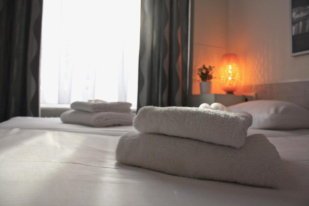 Hotel Benno Эйндховен Экстерьер фото